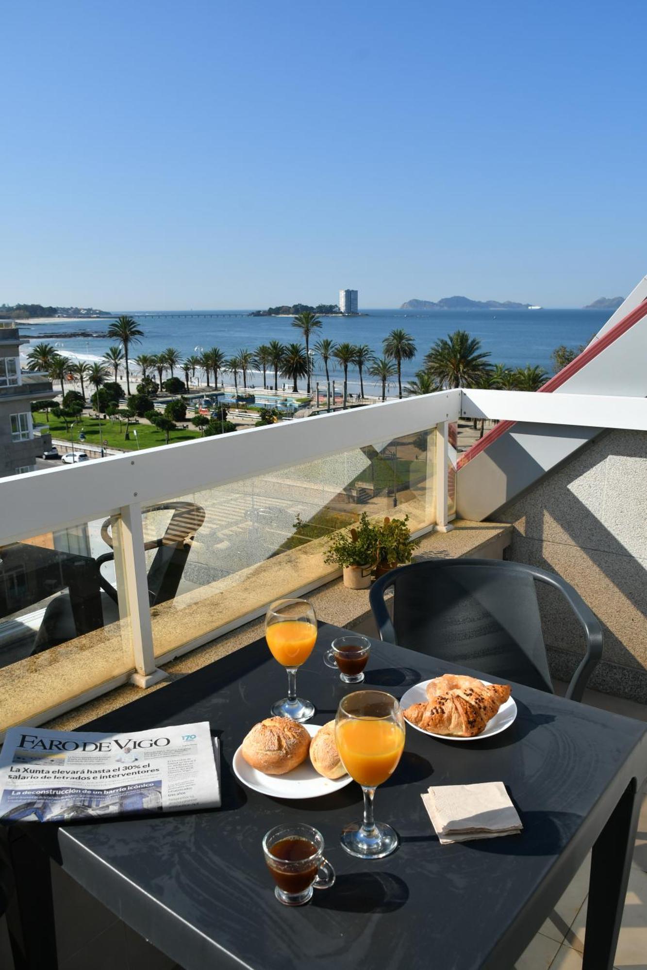 Primera Linea De Playa Samil Costa Con Garaje Incluido วิโก ภายนอก รูปภาพ